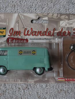 2 X VW T1 Bulli grau grün Sammlermodell und 2 X Schlüsselanhänger - Niddatal