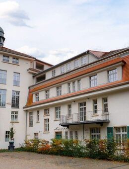Exklusiver Erstbezug: 6-Zimmer-Dachgeschosswohnung im denkmalgeschützten Lahmann-Sanatorium. - Dresden