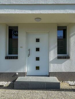 Energieeffizientes Mehrfamilienhaus mit vier leerstehenden Wohnungen - Birkenwerder