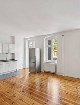 Helle 3-Zimmer-Wohnung mit Balkon & modernem Schnitt - Berlin