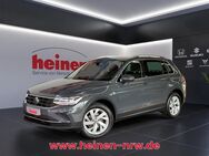 VW Tiguan, 1.5 TSI Move, Jahr 2023 - Werne