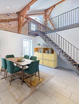 Großzügiges architektonisch interessantes Wohnkonzept auf zwei Etagen - energieeffizient und modern - Prien (Chiemsee)