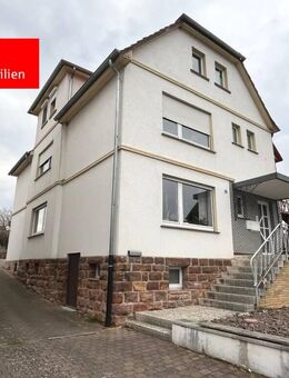Dreifamilienhaus in gefragter Lage - Alheim