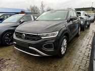 VW T-Roc, Life Edition 17, Jahr 2024 - Buchholz (Nordheide)