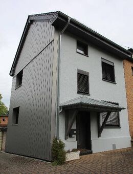 Kernsaniertes Zweifamilienhaus 3 separate Wohneinheiten gehobene Ausstattung schöner Garten - Hennef - Hennef (Sieg)