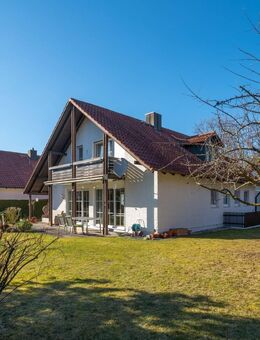 MAIER - Freistehendes Einfamilienhaus mit Doppelgarage in ruhiger Lage - Neufahrn (Freising)