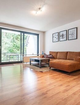 Gepflegtes Split-Levenhaus mit komplett neue Bäder, Balkon und Terrasse in ruhiger Wohnlage - Hamburg