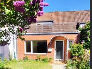 Reihenmittelhaus mit Charme und Potenzial - sofort bezugsfrei - Plön