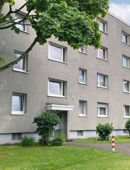 PROVISIONSFREI: zum Selbstbezug 3 Zimmer Wohnung mit Balkon - Düsseldorf