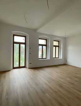 Altbaugold: Denkmalgeschützte Eleganz mit Balkon & Charme - Görlitz