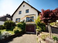 Freistehendes Ein-/Zweifamilienhaus mit großem Garten und Potenzial für zusätzliche Bebauung!!! - Bergisch Gladbach