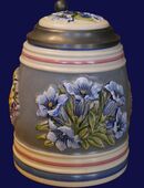 Bierkrug mit Deckel von Gerz , Enzian - Krug Nummer 202 , limitierte Auflage , 1991 /I , Höhe 15,5cm , K326 in 02828