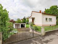 Seltene Gelegenheit in Wyhlen: Haus mit großem Grundstück in zentraler, ruhiger Lage - Grenzach-Wyhlen