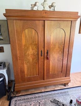 SCHNÄPPCHEN PREIS Wohnfertiger Biedermeier Schrank 1820 in feinster Eiche im Wohnfertigen Zustand - Offenbach (Main)