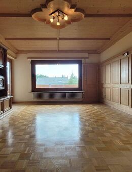 Schwarzwaldidylle: Einfamilienhaus mit Einliegerwohnung und traumhaftem Grundstück - Löffingen