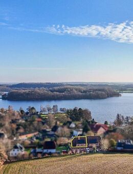Moderne DG-Wohnung in ruhiger, seenaher Lage - Stocksee