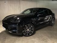 Porsche Cayenne, E-Hybrid Coupe | | |, Jahr 2022 - Plattling