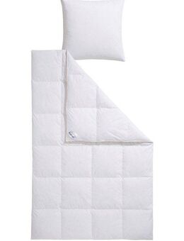 Balette Daunenbettdecke + Kopfkissen Lilly, Füllung: 60% Daunen & 40% Federn, Bezug: 100% Baumwolle, In 4 Wärmeklassen, in Größe 135x200 & 155x220 cm erhältlich.