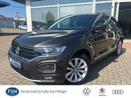 VW T-Roc, 2.0 TSI Sport C, Jahr 2018 - Teterow