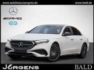 Mercedes E 200, AMG Superscreen Digital Burm4D 20, Jahr 2024 - Siegen (Universitätsstadt)