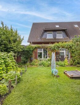 Massive Doppelhaushälfte mit 9 Zimmern in Hamburg-Wilhelmsburg - Hamburg