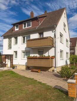 Modernes Mehrfamilienhaus in guter Lage - vollvermietet, mit drei Garagen und gemeinschaftlicher Terrasse - Einbeck