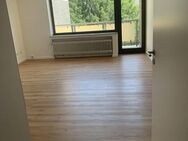 Attraktive 2-Zimmer-Wohnung mit Balkon - Düsseldorf