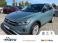 VW T-Roc, 1.0 TSI Style, Jahr 2023 - Mügeln