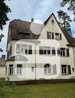 Denkmalgeschützte Stadtvilla in Höchstadt a.d. Aisch...Besondere Gelegenheit - Höchstadt (Aisch)