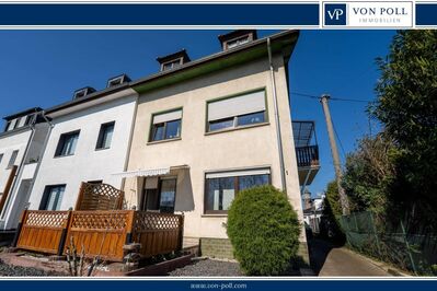 Großzügiges Zweifamilienhaus mit Doppelgarage