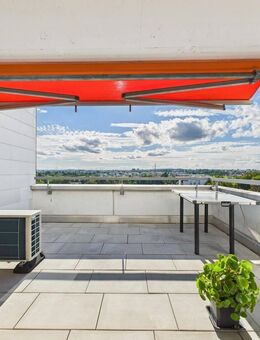 2-Zimmer-Dachgeschosswohnung mit Dachterrasse in Sindelfingen - Sindelfingen