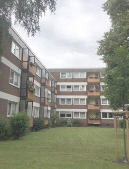 Perfekt für uns: 2 renovierte Zimmer mit Balkon in verkehrsarmer Wohnlage - Oberhausen