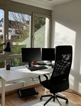 Möblierte 1-Zimmerwohnung im 1.OG mit TG-Stellplatz in Filderstadt-Plattenhardt - Filderstadt