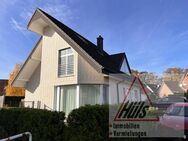 Helles, modernisiertes Ein- Zweifamilienhaus mit Vollkeller und Garage in zentraler ruhiger Siedlungslage - Ennigerloh