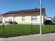 Schöner Bungalow mit Eckgrundstück Photovoltaik und Luft/Wärmepumpe - Windsbach