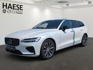 Volvo V60, T6 Inscription-Expression AWD Recharge Plug-In Hybrid Harman&Kardon, Jahr 2021 - Wiesbaden Kastel