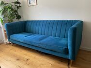 Stilvolle Designer-Couch in Samtoptik – Petrolblau, sehr gepflegt! - München