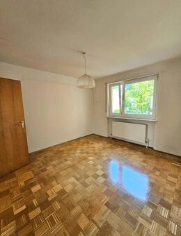Freundliche 2-Zimmer-Wohnung mit Balkon in Ruhelage - Freilassing