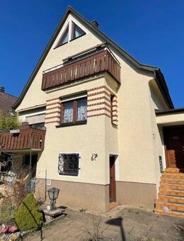 Wohnen in der City! Freistehendes Einfamilienhaus mit sonnigem Garten! - Ebersbach (Fils)