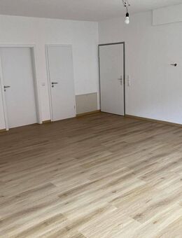 Moderne helle 1-Zimmer-Wohnung im Herzen von Obernburg - Mespelbrunn