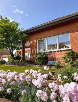 HALDERN: Freistehendes Einfamilienhaus mit Garage und reichlich Platz! - Rees