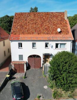 Einfamilienhaus auf großem Grundstück mit 2.384 m² Fläche - Trendelburg