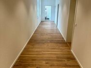 Hochwertig renovierte 5-Raum Wohnung mit Parkplatz und Keller - Arnstadt