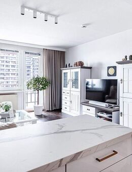 Hoch hinaus in Mitte: 3-Zimmer-Wohnung mit Balkon - Berlin