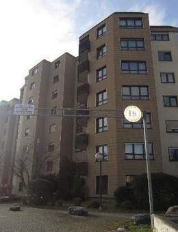 Stop! Günstig geschnittene 3-Zimmer-Wohnung - Stuttgart