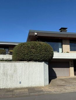 "Traumhafter Weitblick" - Entwicklungsfähiges 1-Fam.-Haus am Südhang in Bielefeld-Theesen - Bielefeld