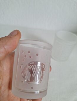 2 Stück Teelichthalter Windlicht 7cm hoch 5cm Durchmesser Meermotiv Fostglas - Essen