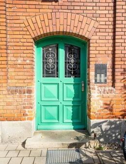 Hochwertig sanierte 3 ZKB-Wohnung mit Balkon Nähe Ostpark in Regensburg - Regensburg