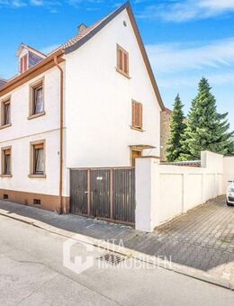 Sanierungsbedürftige Doppelhaushälfte mit großem Garten in Worms-Neuhausen - Worms