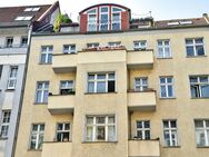 Im beliebten Friedrichshain: Vermietete 2-Zimmer-Wohnung mit TAGESLICHTBAD ++ provisionsfrei ++ - Berlin